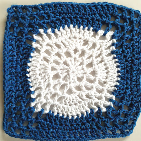 Java in two colours, dark blue and cream by Shelley Husband