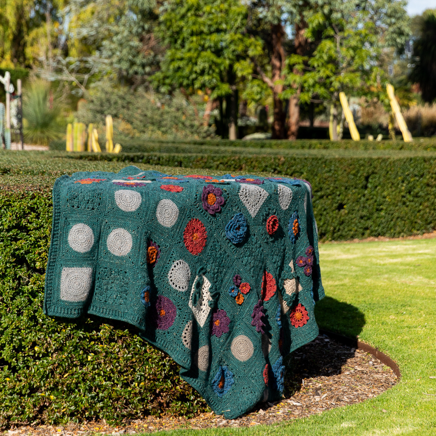 Granny Square Garden Book