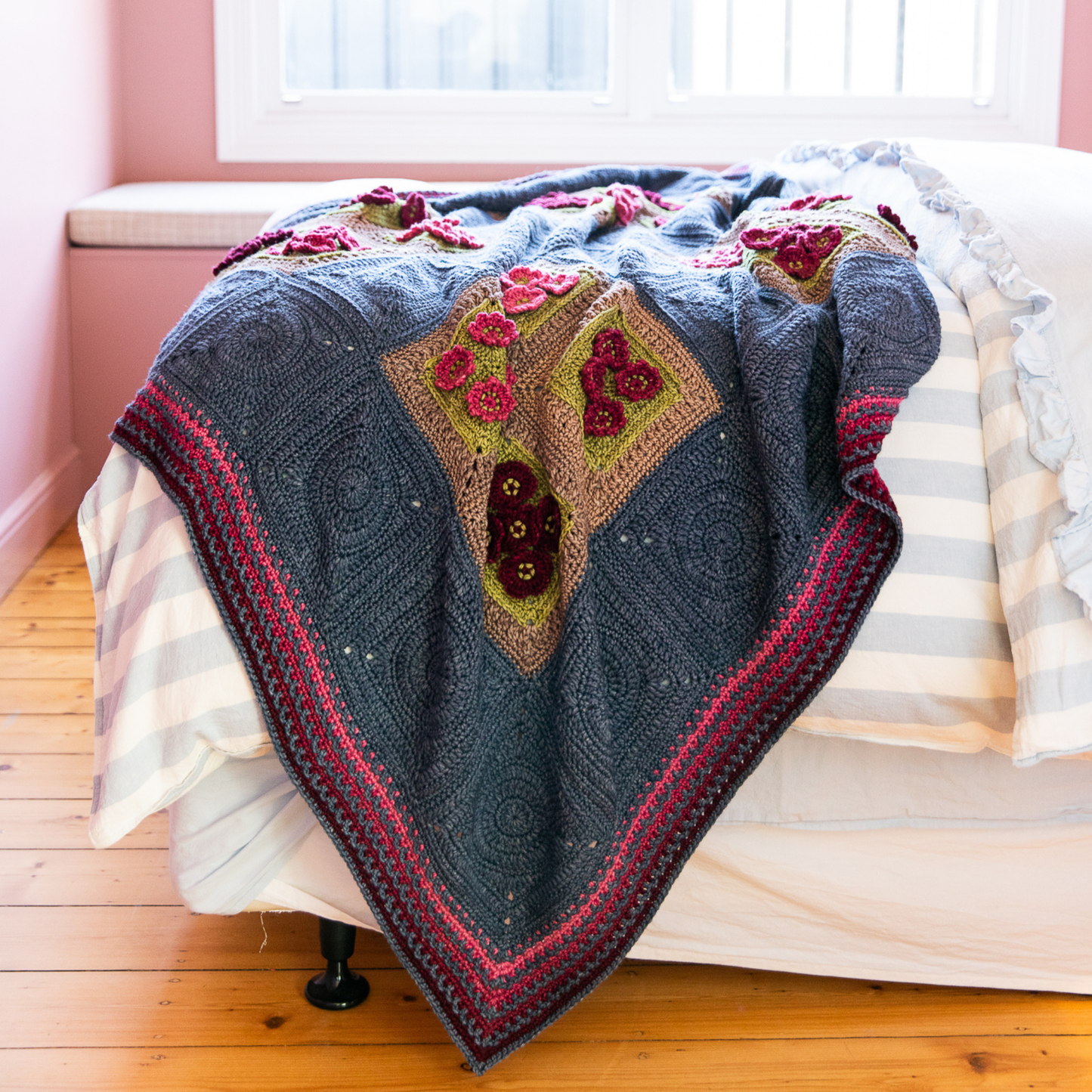 Granny Square Garden Book
