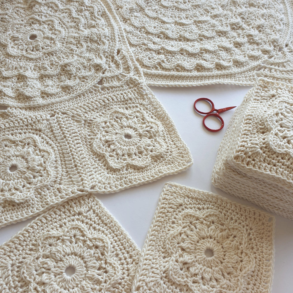Granny squares from Manderley Crochet Blanket Taster Pattern by Shelley Husband